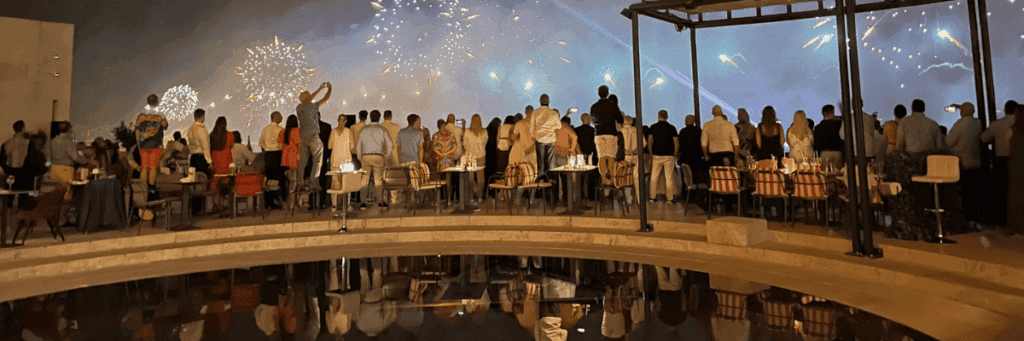 Fireworks and evening event on the terrace of the Golden Bastion – Advice on when it is worth choosing a larger band instead of an acoustic duo.